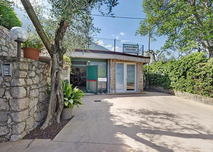 Assenza 9 * Brenzone